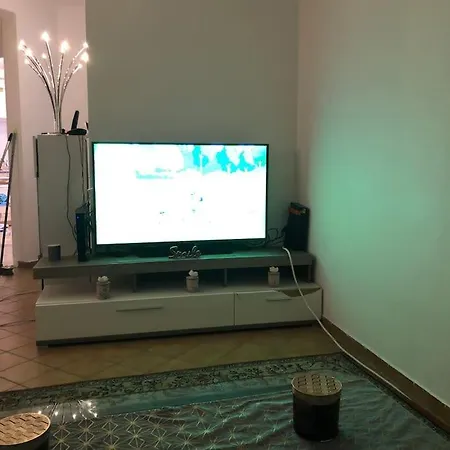 Charmant Cocon Familiale Avec Cheminee Et Jardin * 브론