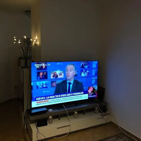Charmant Cocon Familiale Avec Cheminee Et Jardin *